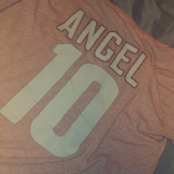 Victoria's secret light pink shirt - Picture 3 of 4